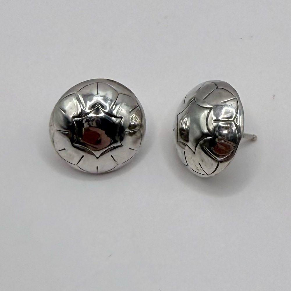 VINTAGE Sterling Silver Southwestern Dome Earrings